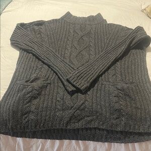 Abercrombie & Fitch Gray Turtleneck Sweater